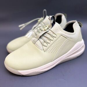 Clove Nursing Shoes Sage Lightweight & Comfortable Men’s size 9.5 US / Women 11